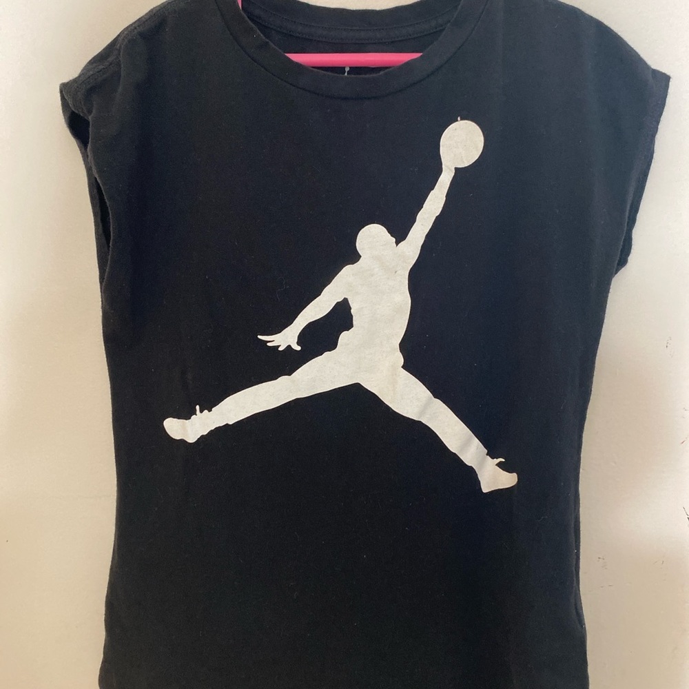 Jordan girls shirt size 12 (L)